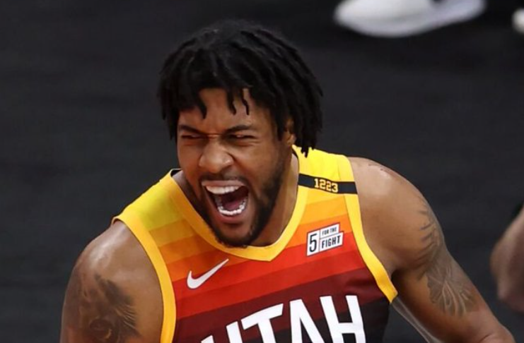 关于篮网完胜热火，费沃斯高光表现的信息